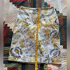 TALBOTS || Blue Floral Knee Length Skirt. Sz. 2P
